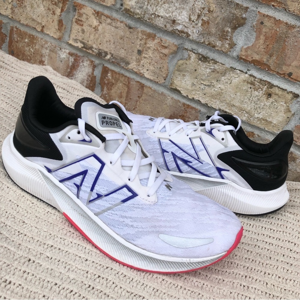 New Balance NB WFCPRLM3 Fuelcell Propel 3 White/Pink/Violet Running Shoes 10B - Picture 4 of 15